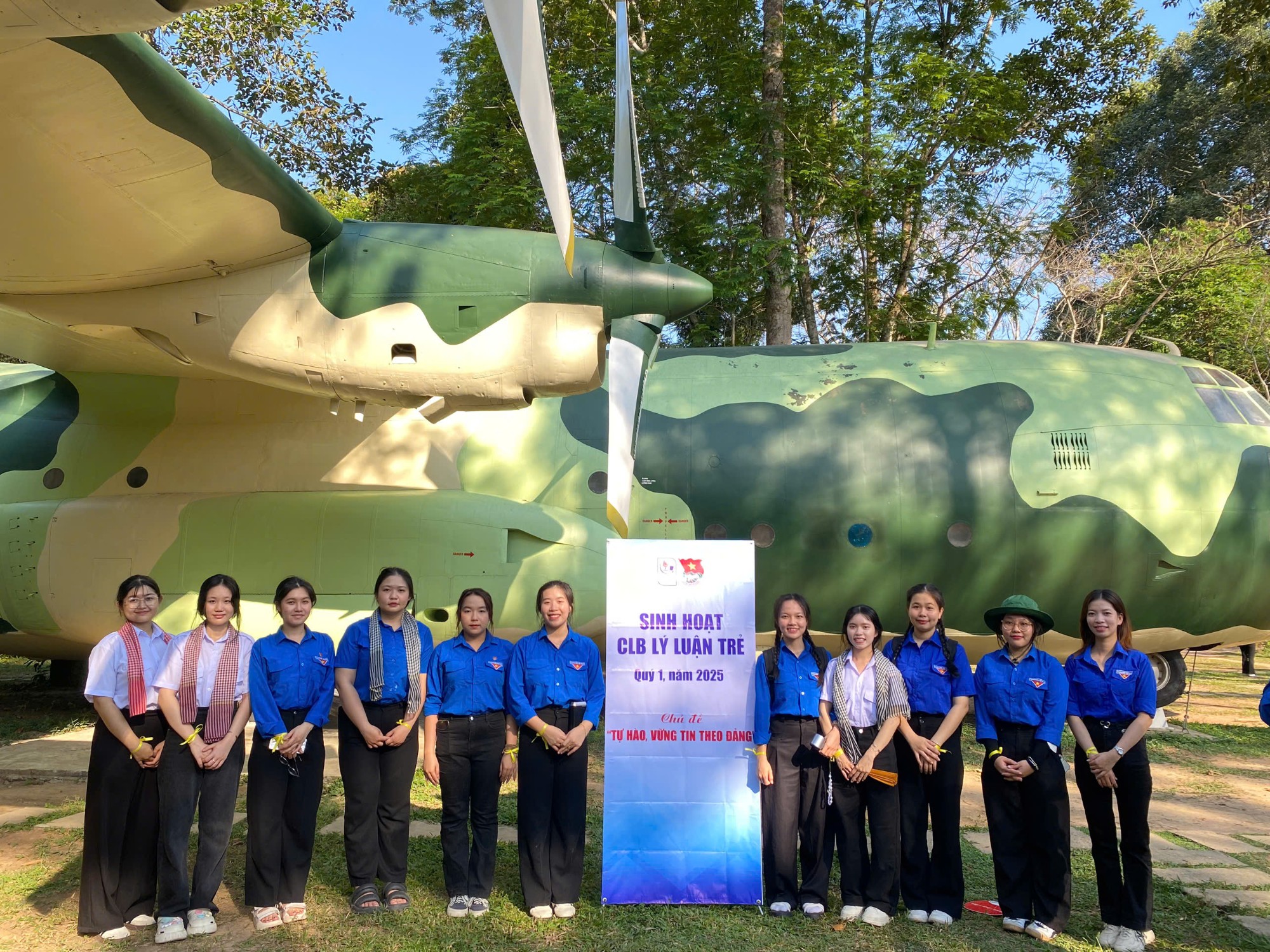 Sinh hoạt câu lạc bộ lý luận trẻ